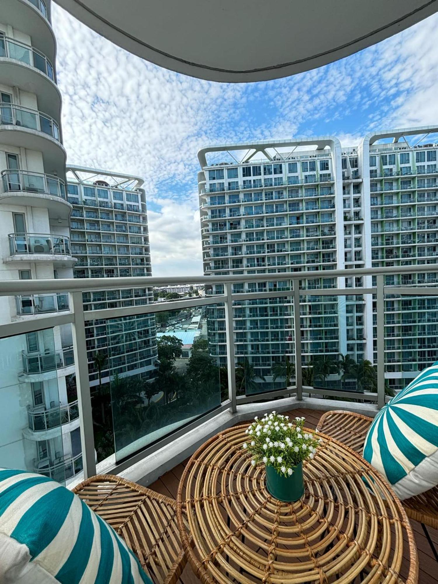 Holiday Escape Philippines Μανίλα Εξωτερικό φωτογραφία